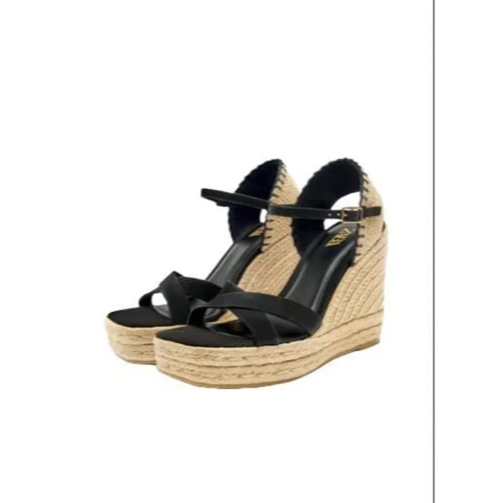ZARA WEDGE SANDALS BLACK SIZE 8 | 2285/110